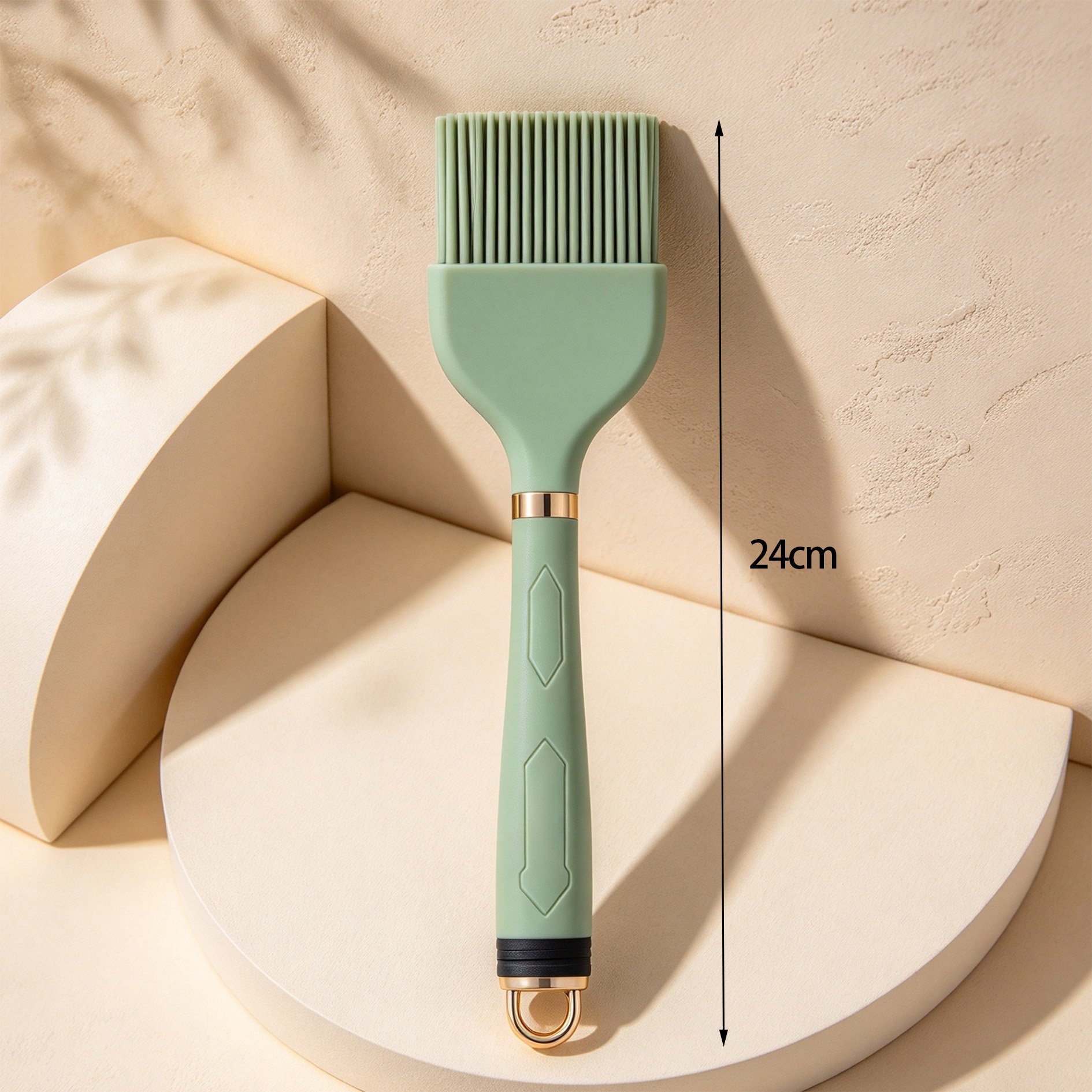 Flexible silicone bristles for even coating