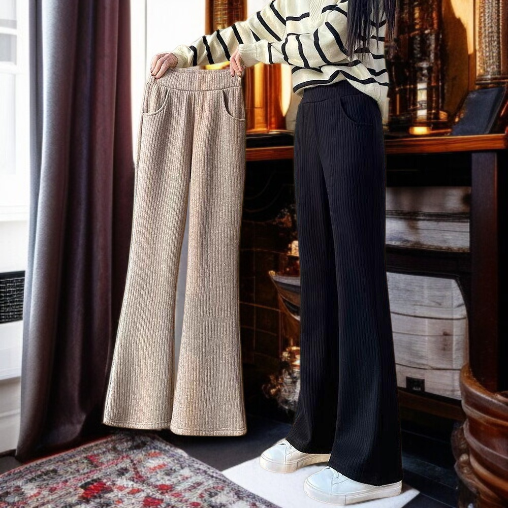 快適な履き心地のフレアパンツ