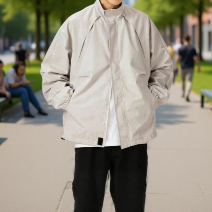 Wasserdichte Herrenjacke mit Falten und Stehkragen