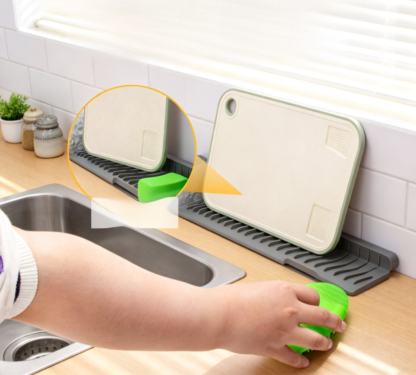 Silikonmatte für sicheres Poolerlebnis