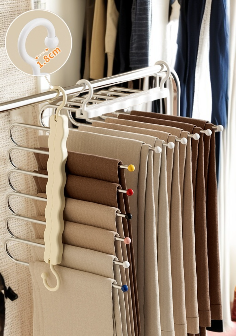 접이식 디자인으로 공간 절약 가능한 행거