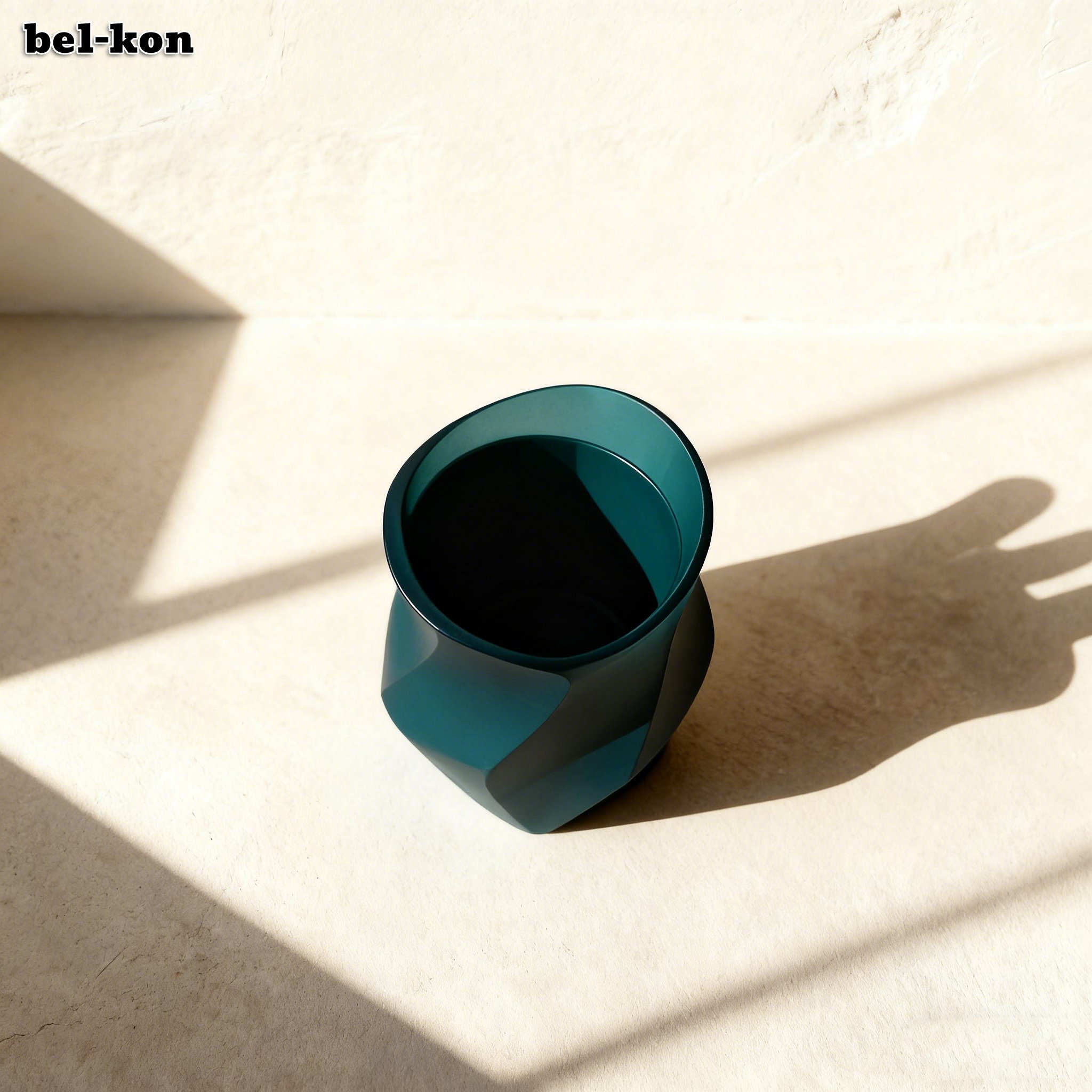 กล่องใส่แปรงแต่งหน้าแบบหมุน ป้องกันฝุ่น