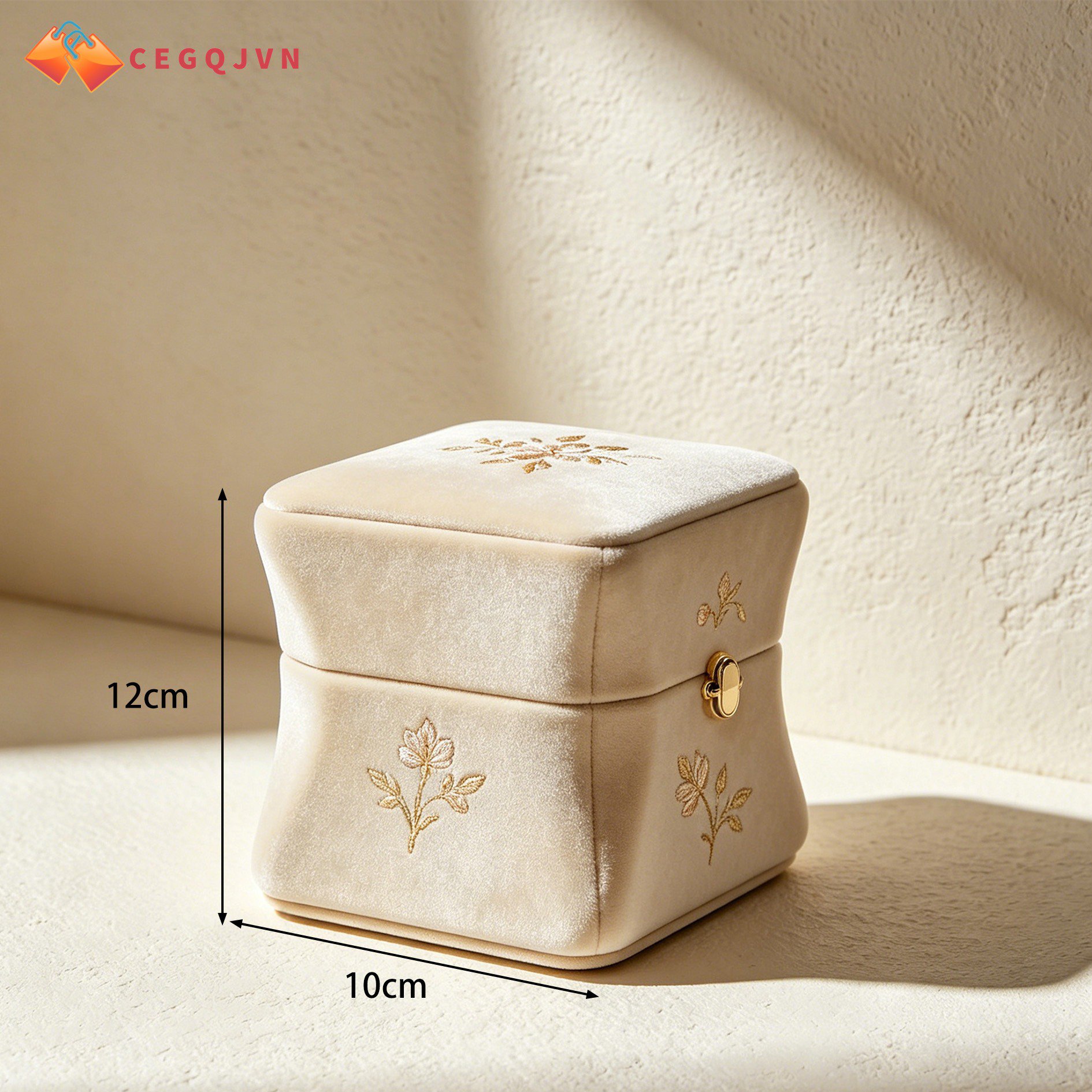 Luxury velvet jewelry organizer for rings and earrings