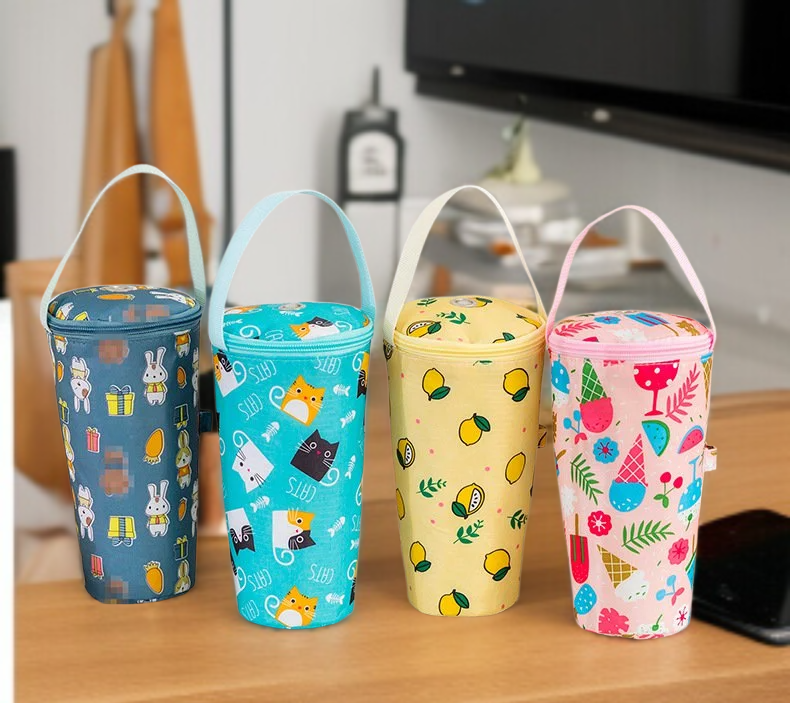 일상에 어울리는 심플한 물컵 보온팩