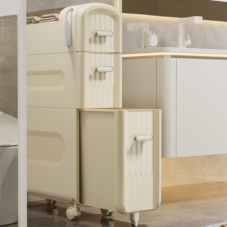 Schmaler Aufbewahrungsschrank für Bad und Küche