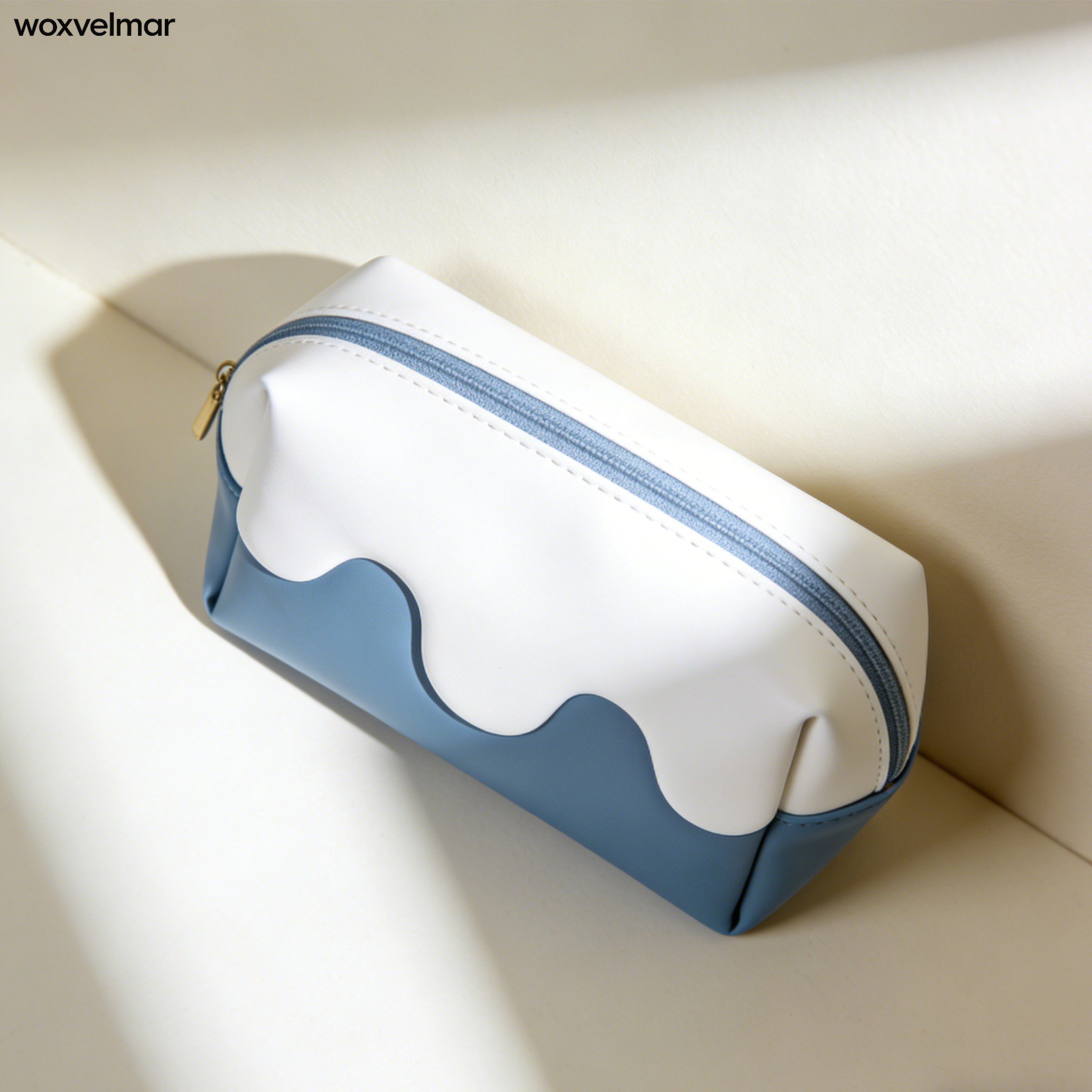 シンプルな化粧ポーチ（3個セット）