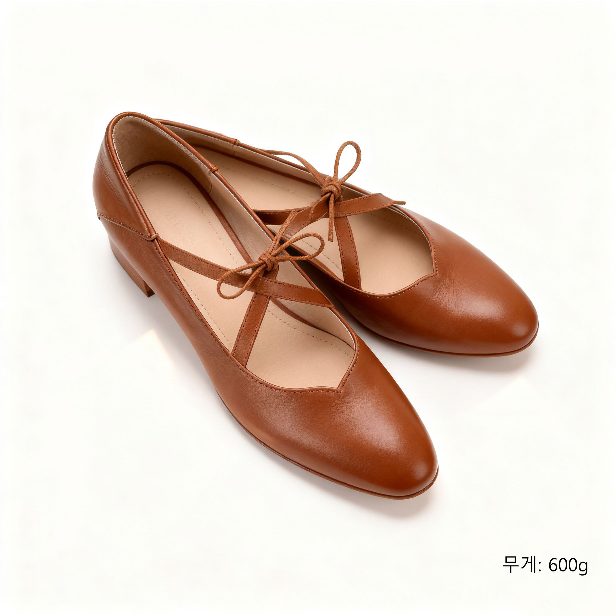 세련된 레이스업 디자인 여성 구두