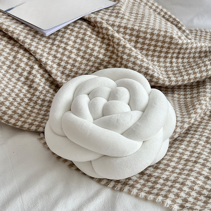 ふかふかのバラのクッション