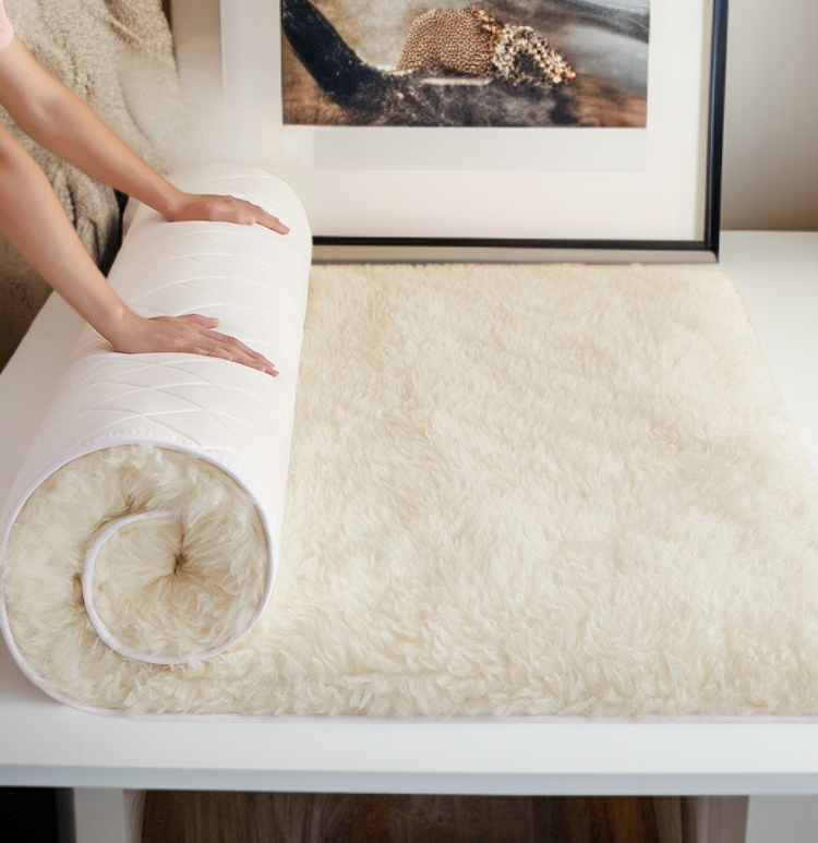 침실에 배치된 AB 양면 기모 강화 매트리스