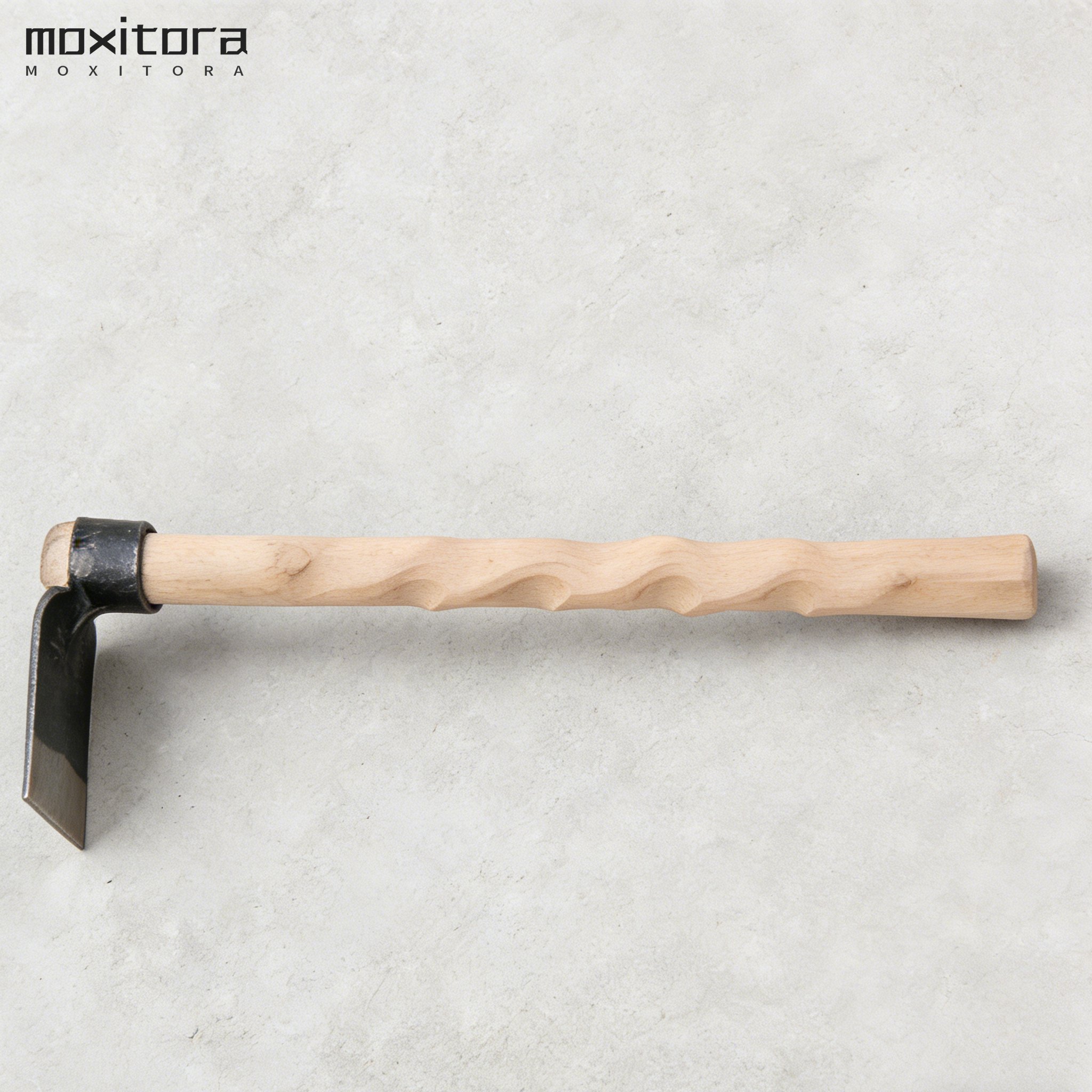 Kerti kapa használat közben a kertben