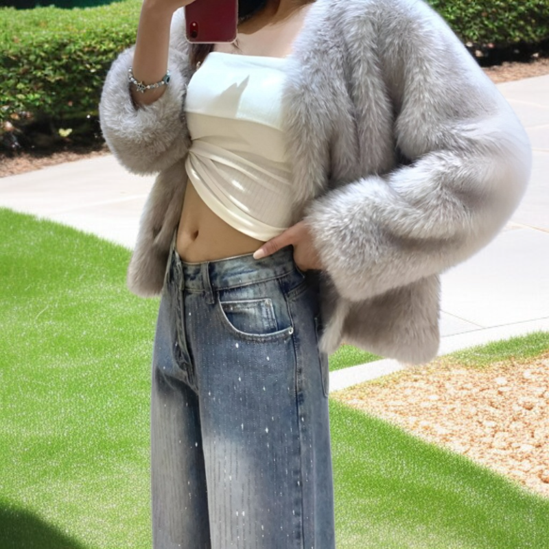 ミニマルでおしゃれなレディースハイウエストワイドジーンズ スリム見えフロア丈