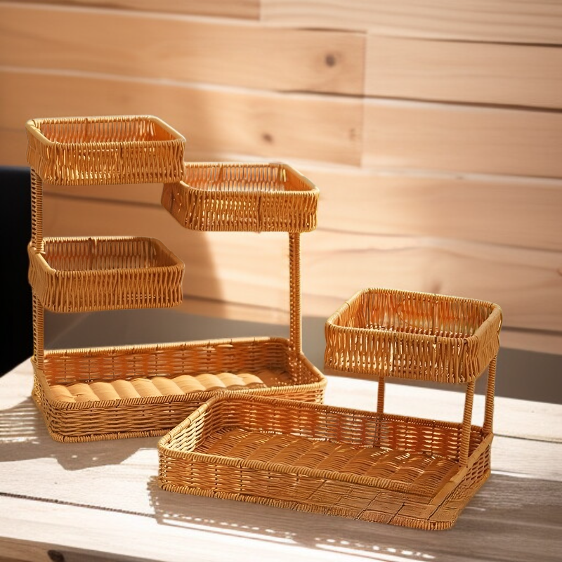 Cesta de almacenamiento de ratán multicapa para cocina.