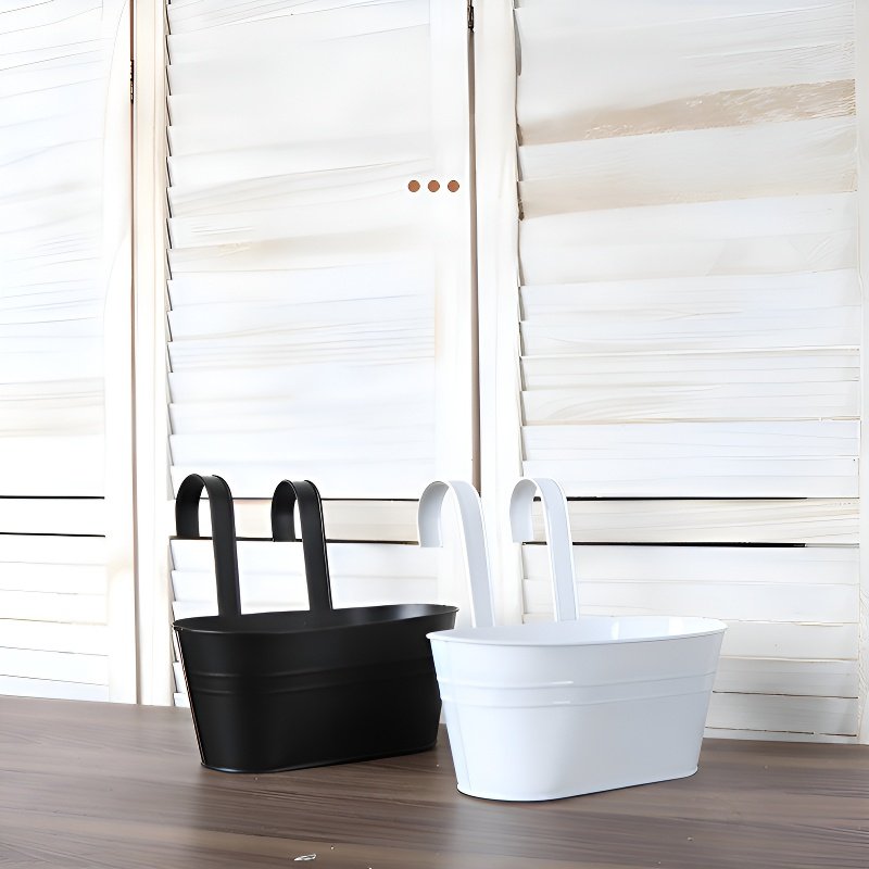 パティオ吊り下げ式アイアンバケツプランター