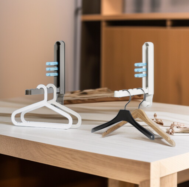 Praktyczny wieszak do garderoby