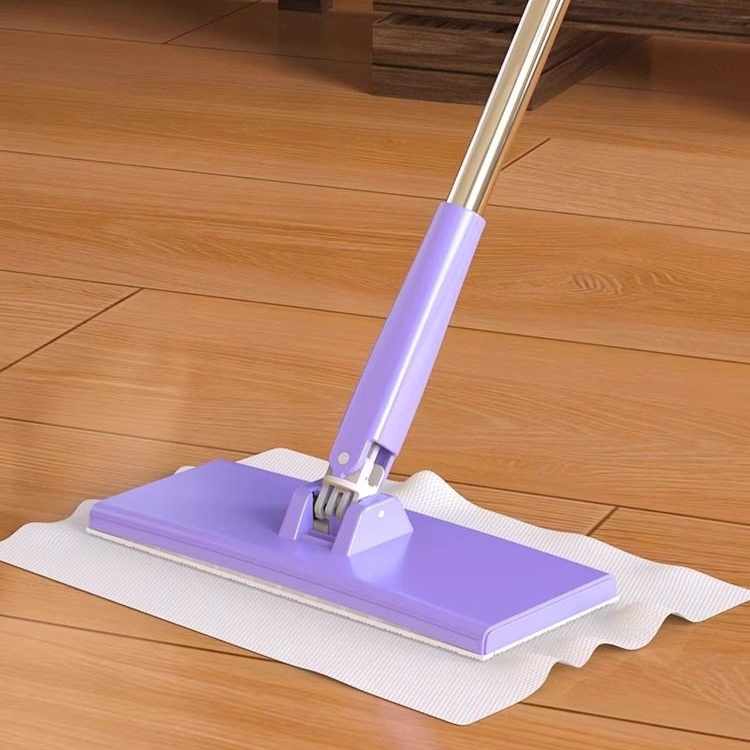 Kleiner Wischmopp für das Gesichtstuch