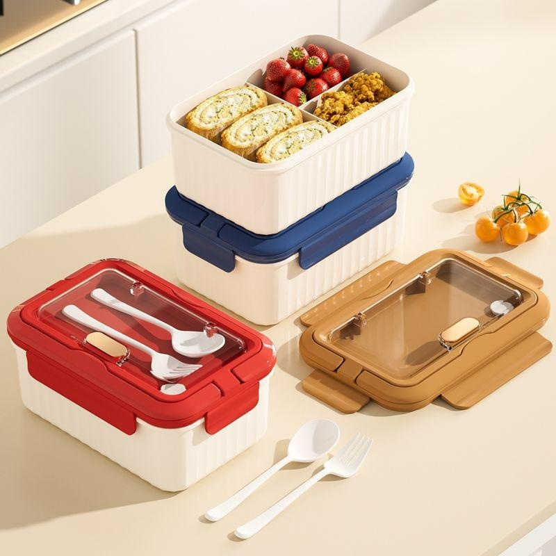 Glass lunch box with lid for storing cutlery
