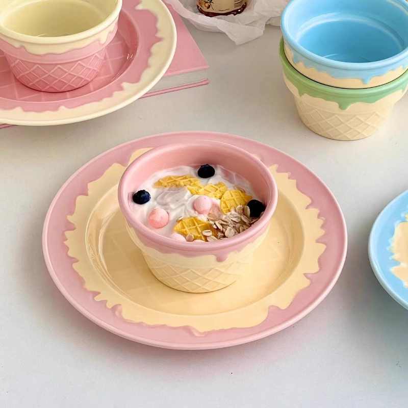かわいい陶器の食器