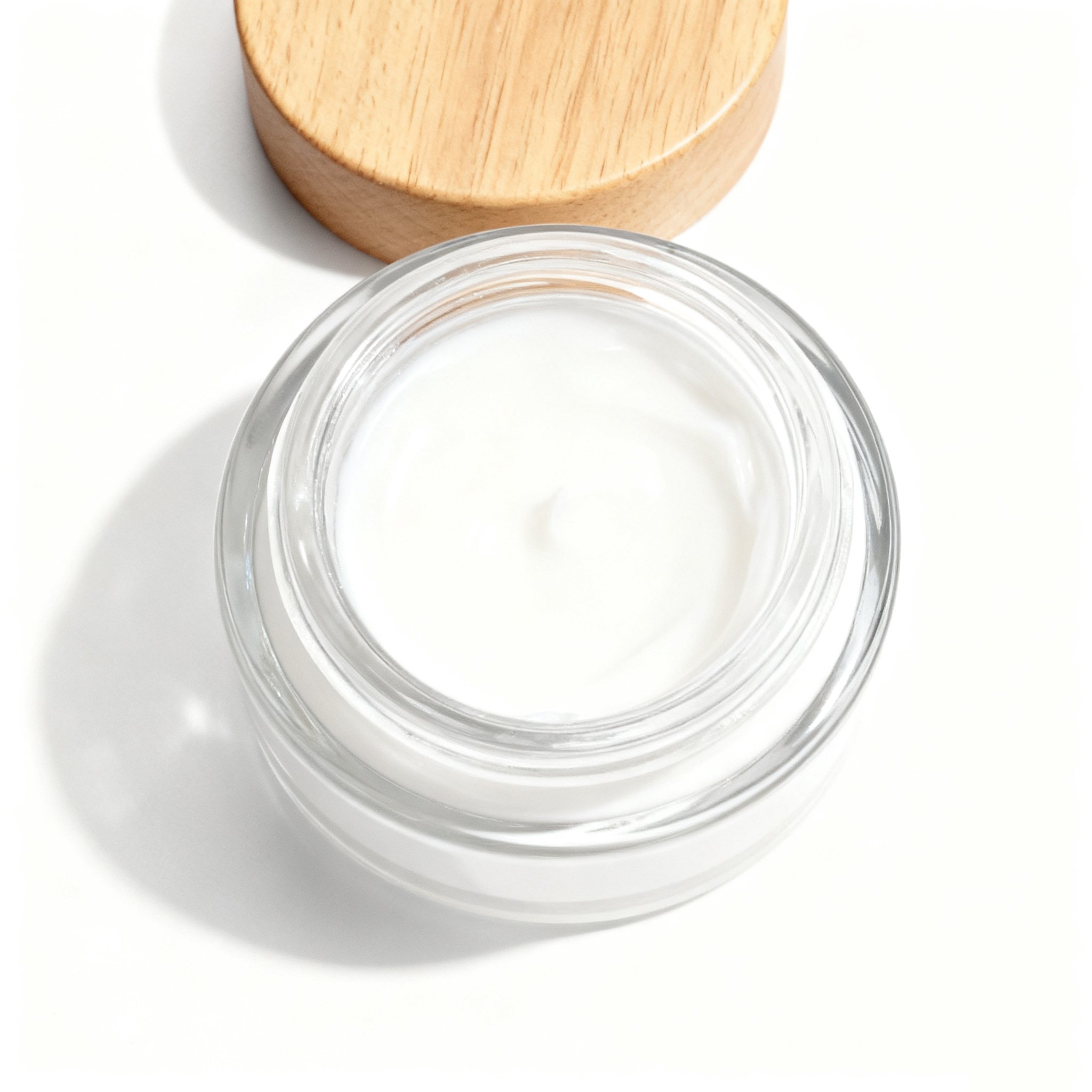 しっとり保湿クリーム商品のパッケージ写真