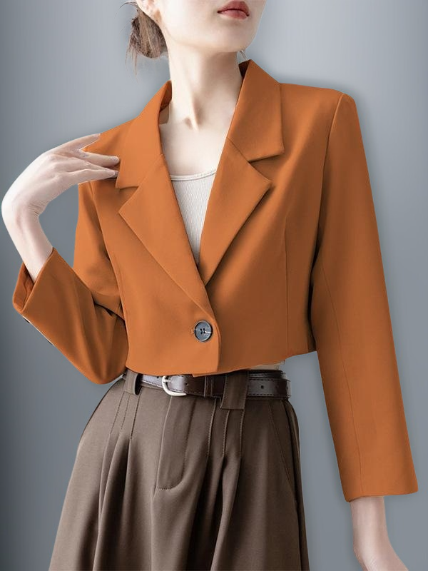 세련된 오프 화이트 블레이저 디테일