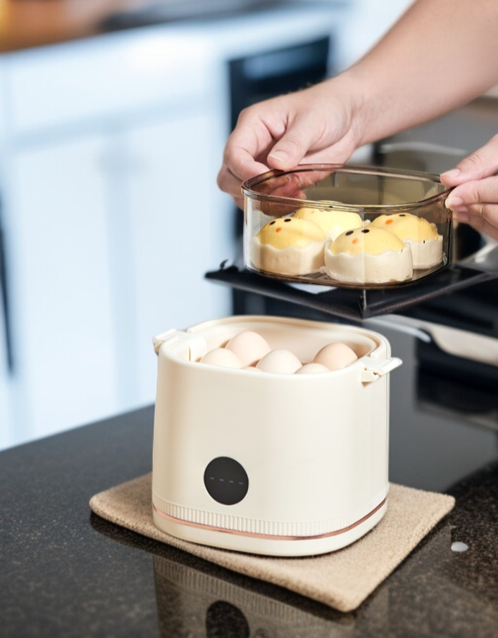 편리한 예약 설정 화면이 있는 계란 찜기