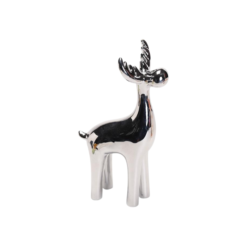 은색 세라믹 사슴 조각상