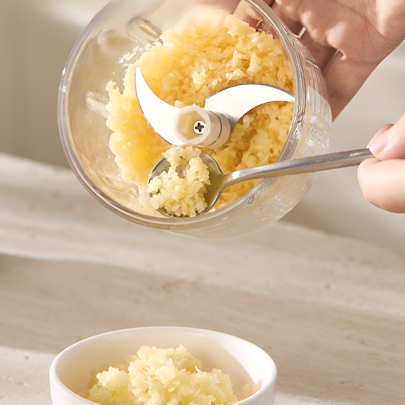 電動ガーリックプレス