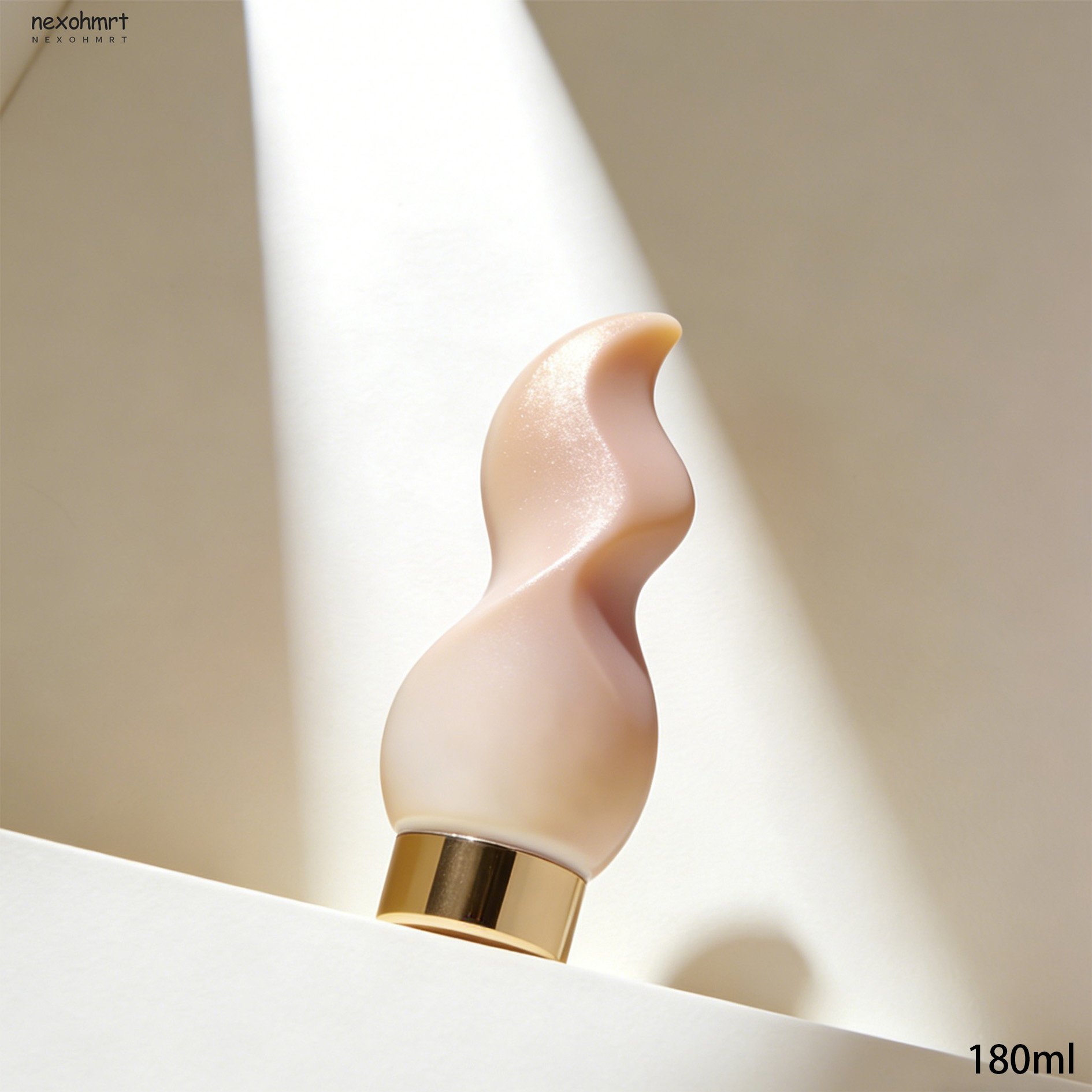 ครีมกระชับผิวพร้อมบำรุงในขวดเดียว