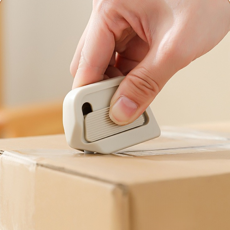 自動回彈磁吸陶瓷拆箱刀