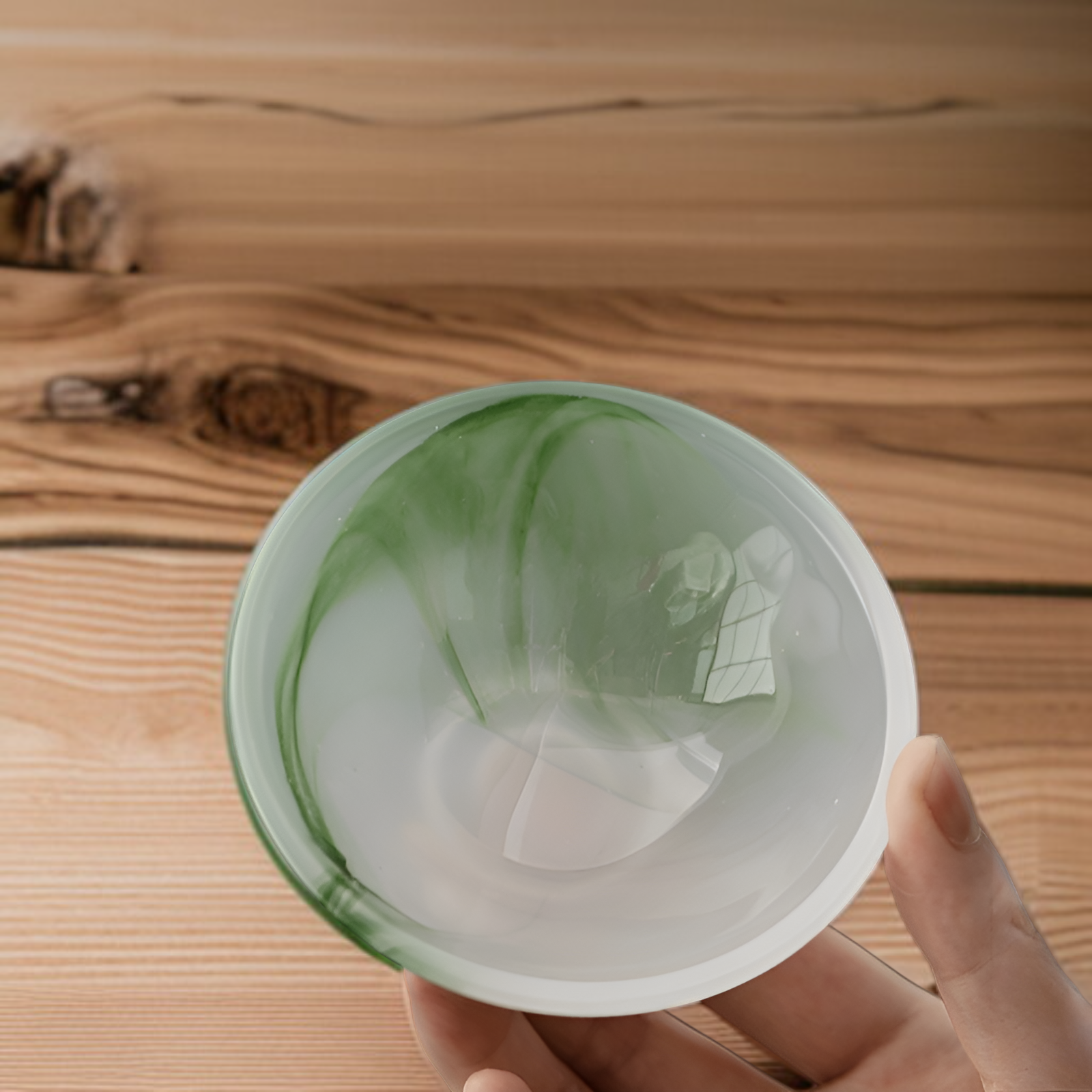 モダンなデザインのインセンススタンドの側面画像