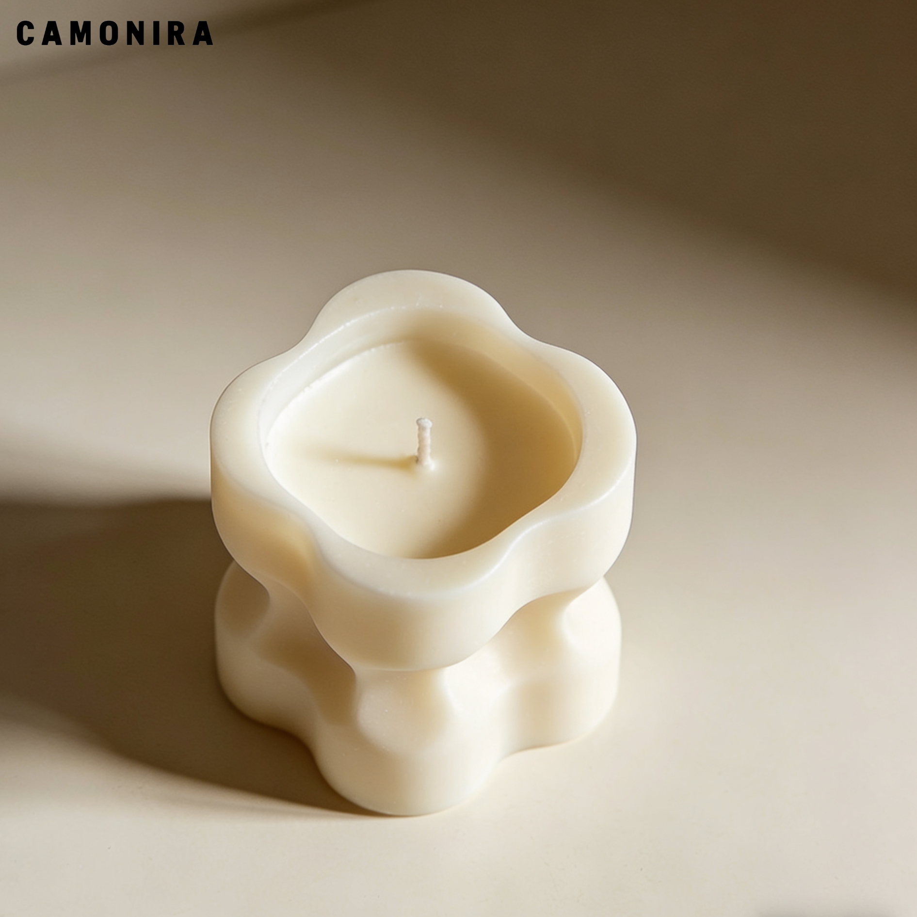 不規則な形の香りのキャンドル