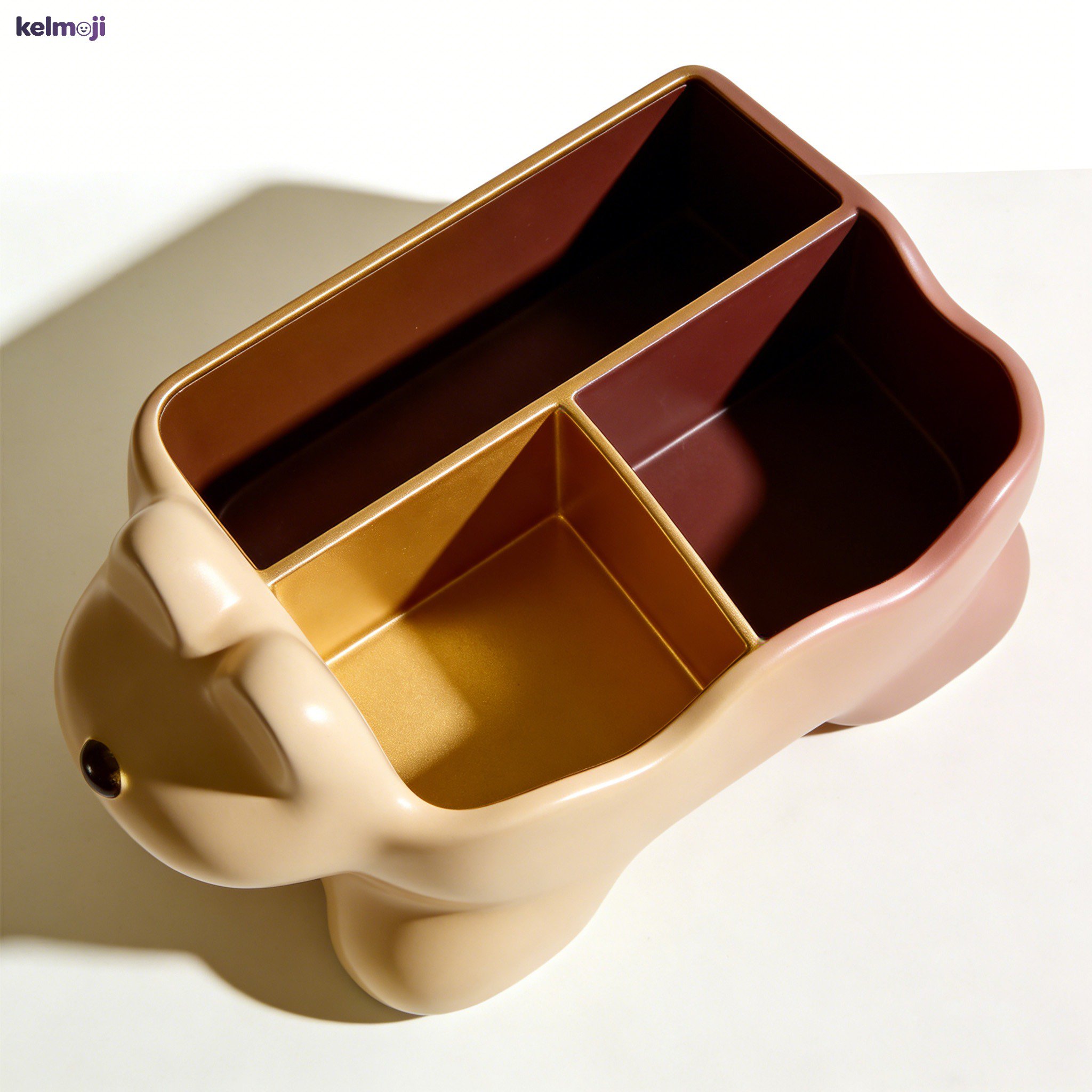 Compact storage boxes for organizing stationery