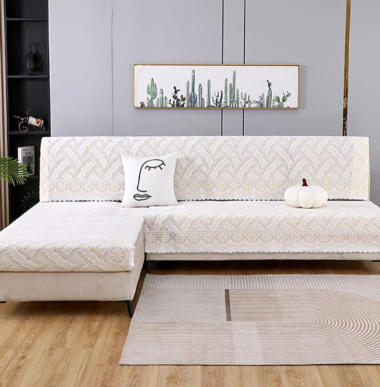 다양한 소파에 적용 가능한 커버 활용법