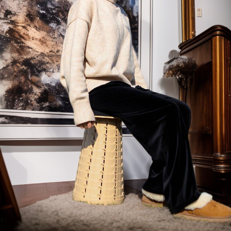 실내외 어디서나 사용 가능한 높이 조절 스툴