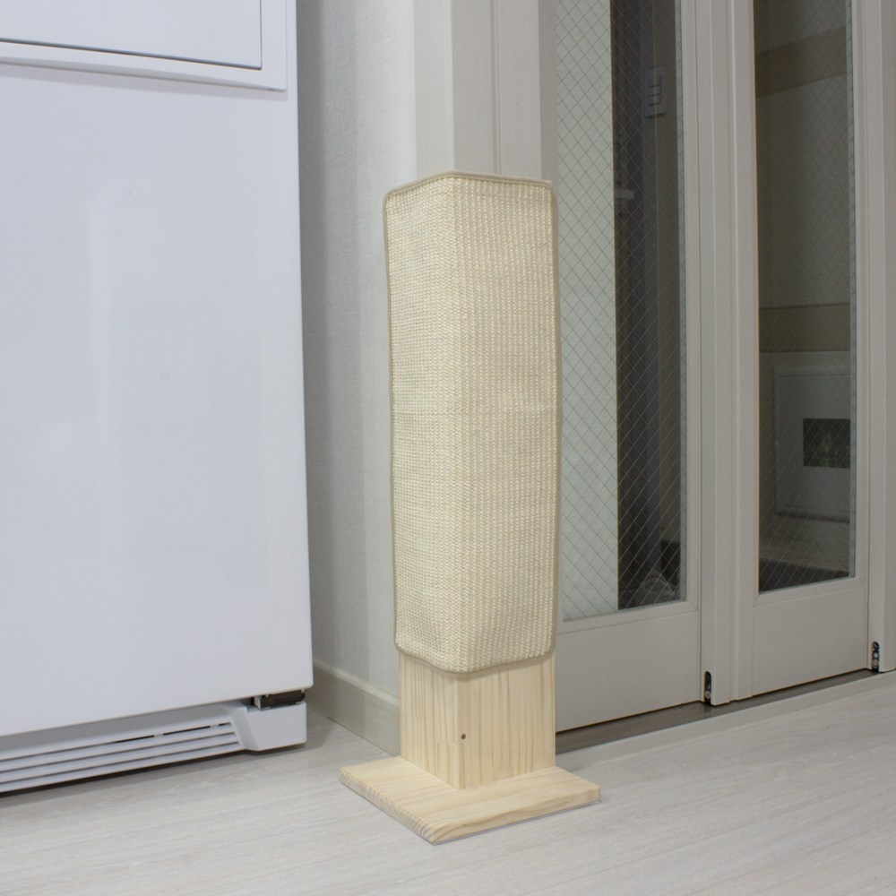 Katzenkratzbaum aus Holz