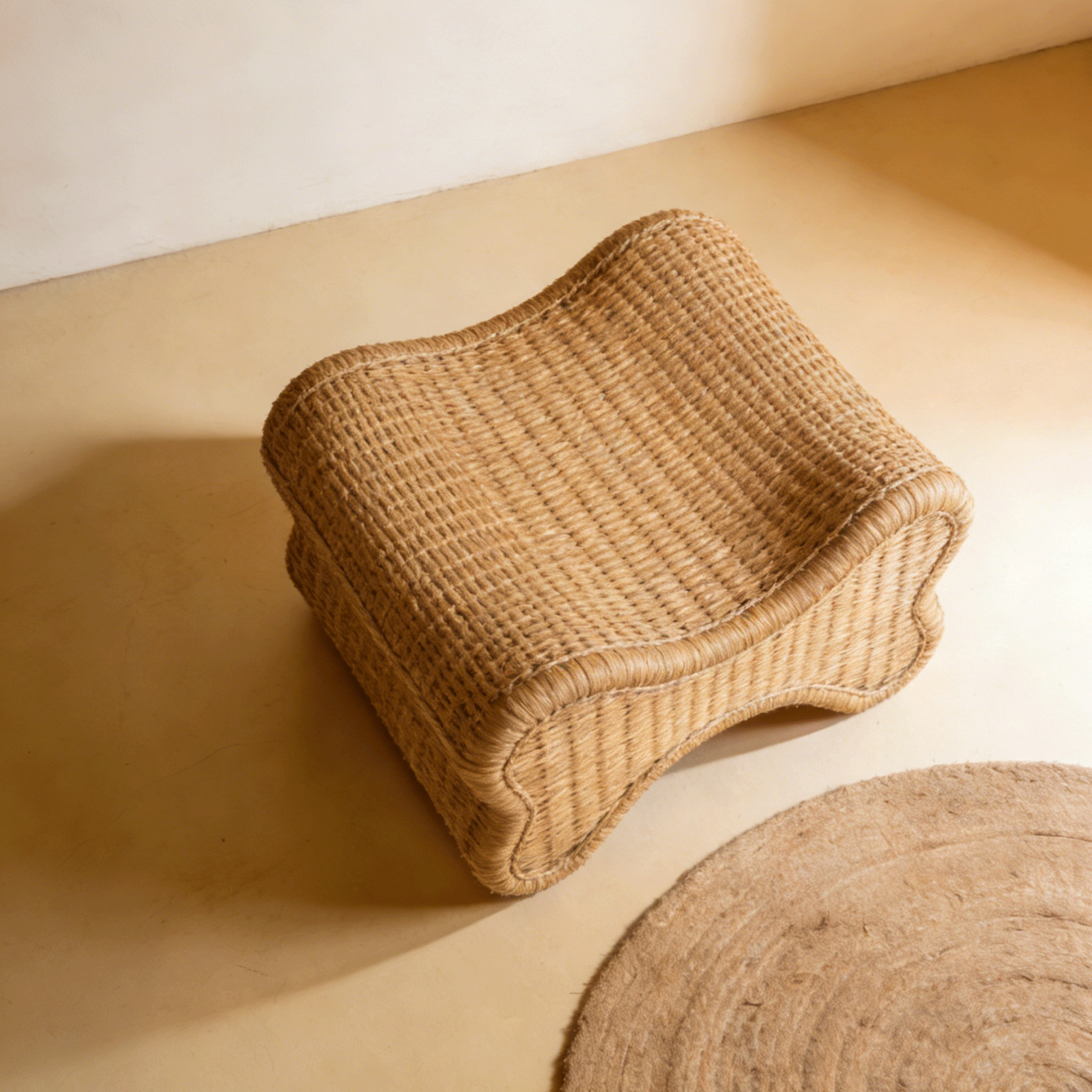 เก้าอี้นั่งเตี้ยทำจากหวาย (3 ตัว) 