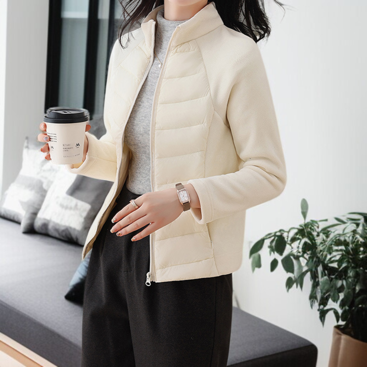 여성 아웃도어 패딩 화이트 슬림 트레이닝 아우터 하이넥 구속 없는 패딩