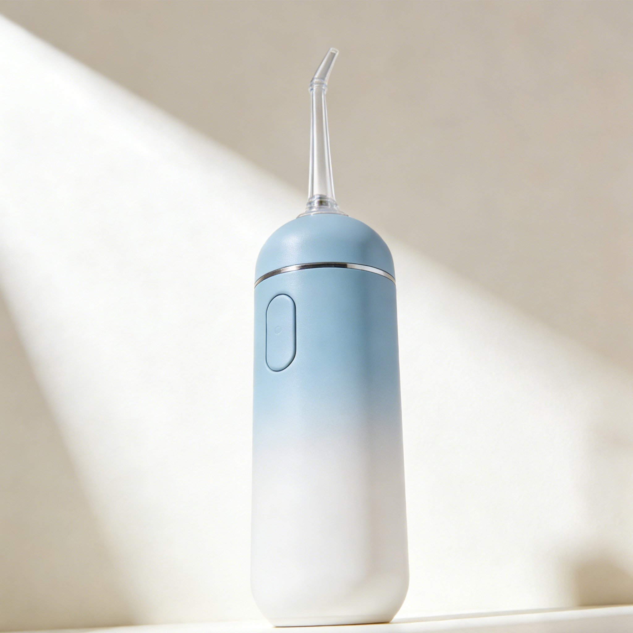 Irrigador dental portátil