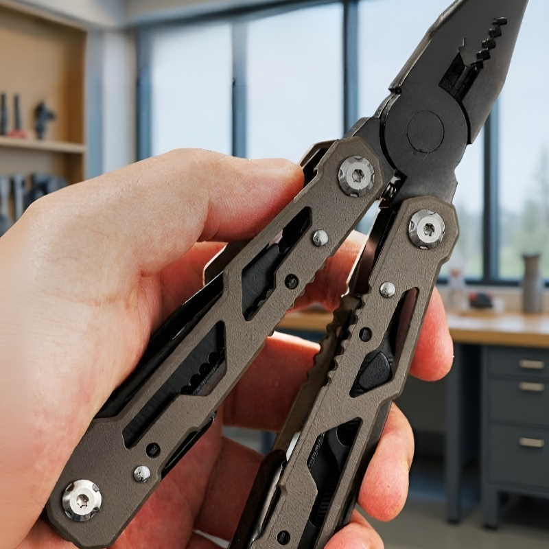 Outdoor Foldable Stainless Steel Multi-Functional Pliers