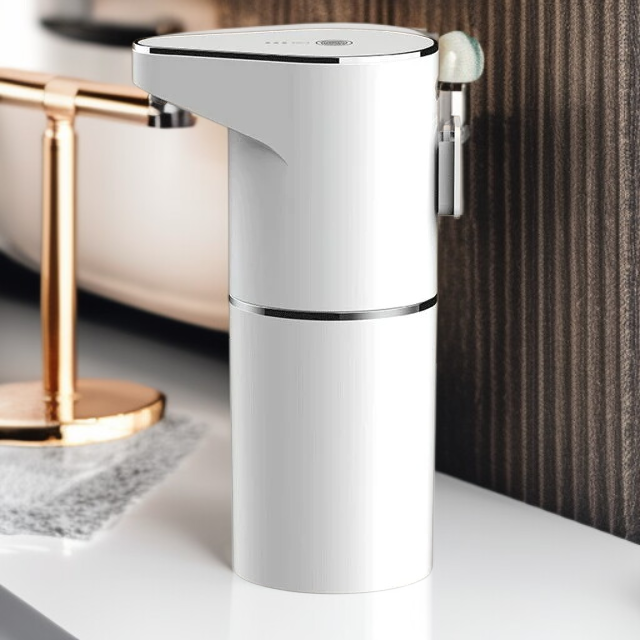 Einfache Handhabung mit automatischem Seifenspender