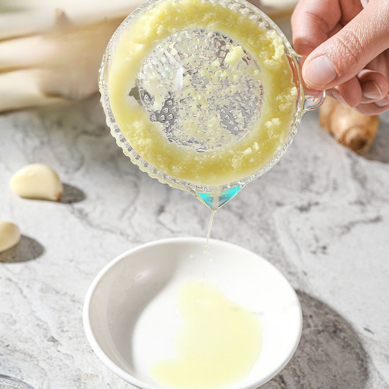 เครื่องบดกระเทียมและขิงแบบมือหมุน