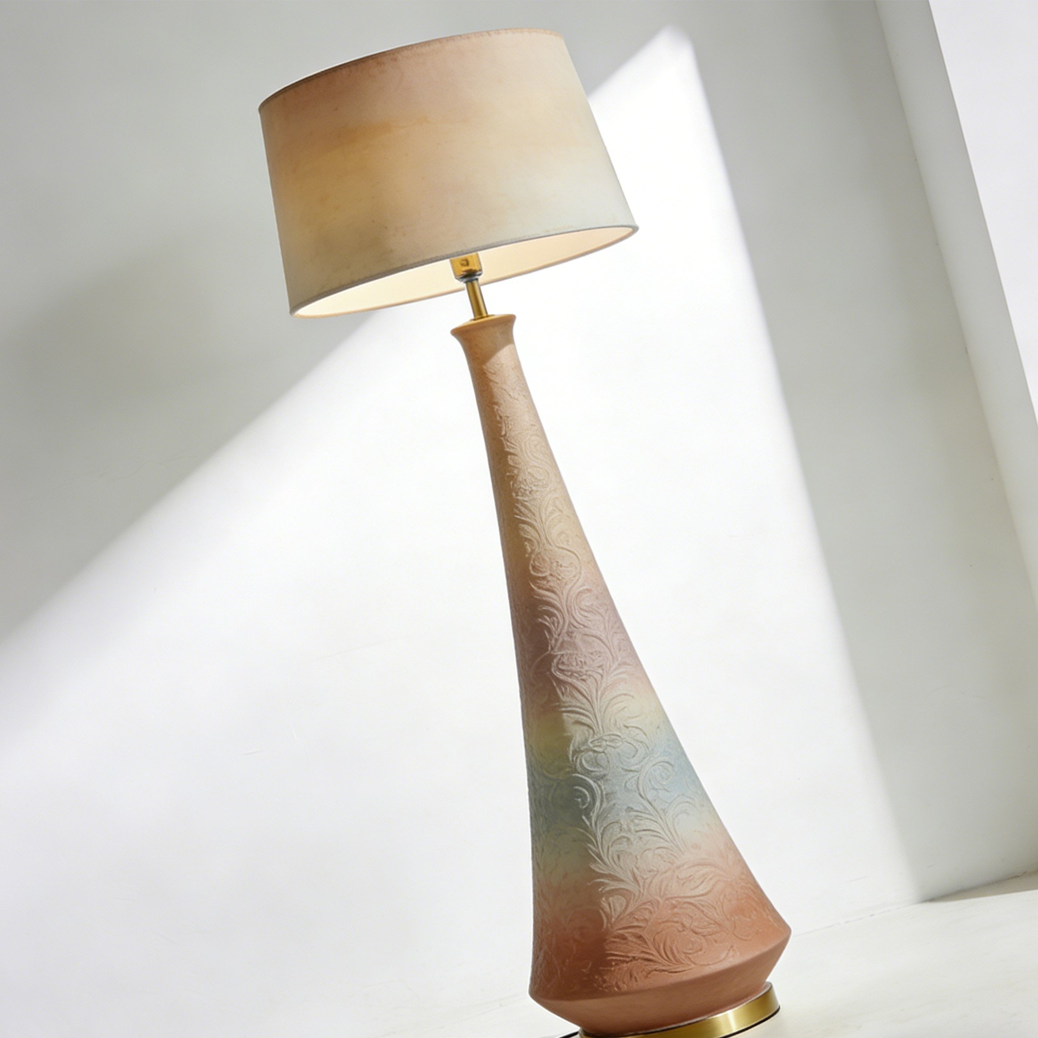 Lámpara de pie moderna y minimalista para sala de estar