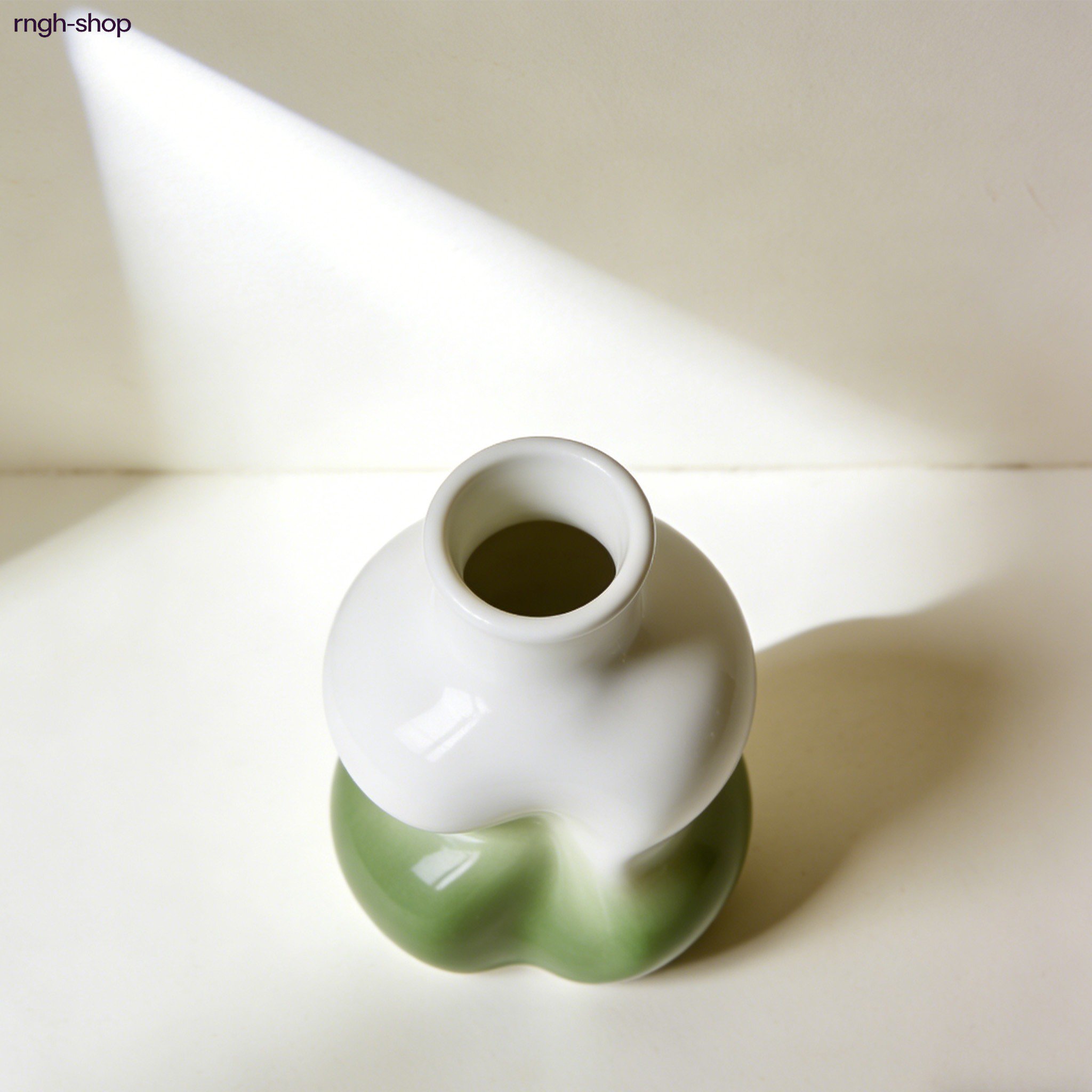 심플한 세라믹 미니 화병 (3개)