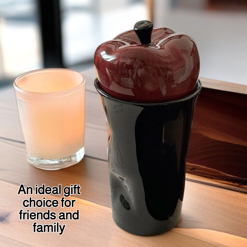 Close-up of Taza de Cerámica with coffee inside