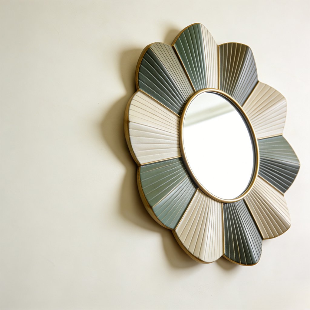 可装饰圆形壁挂式梳妆镜