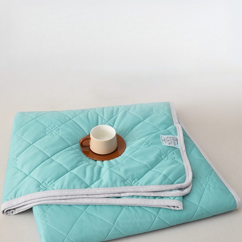 Colcha de Verano Refrescante de Seda Tipo Helado, Apta para Bebés y Madres