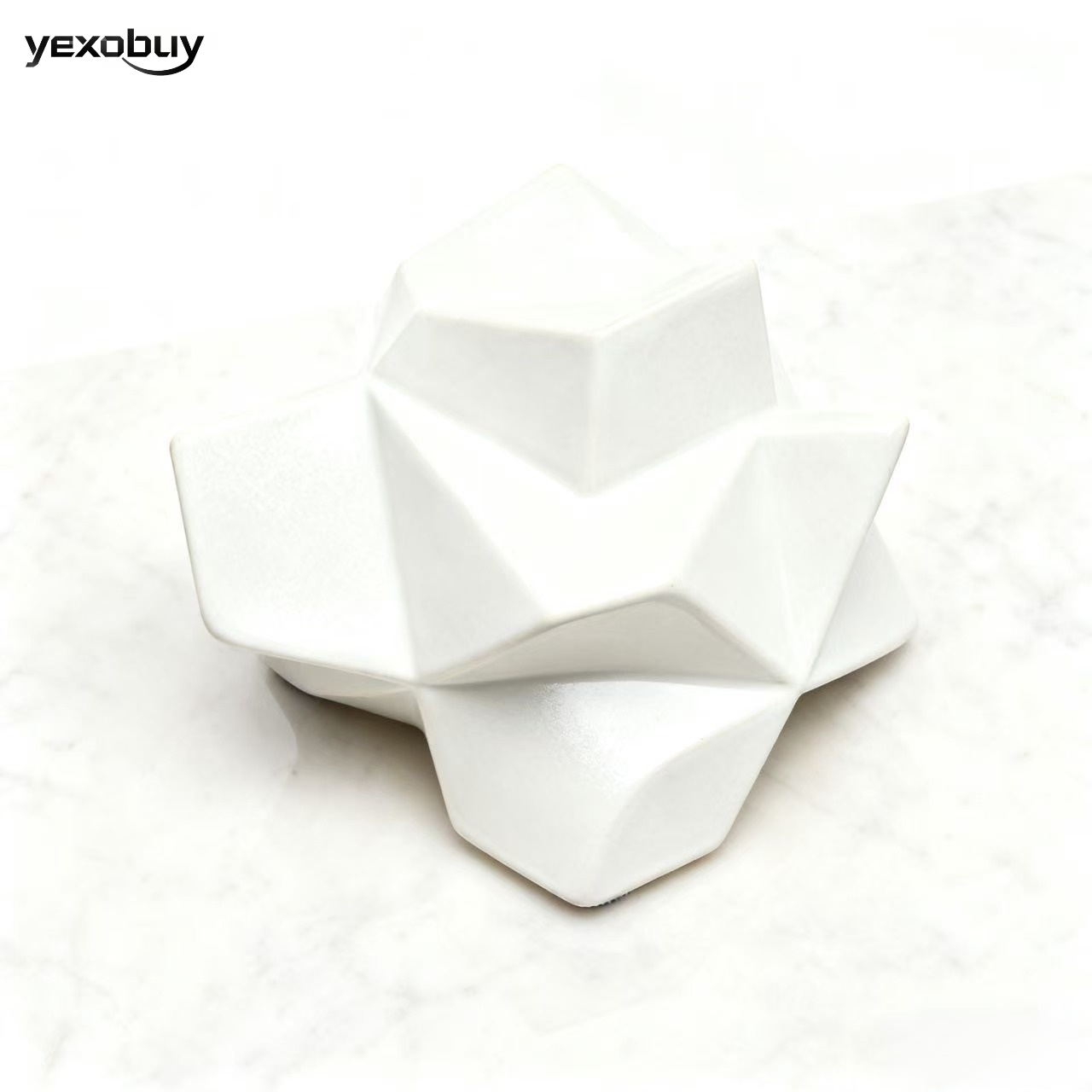 기하학적 세라믹 장식품 (3개)