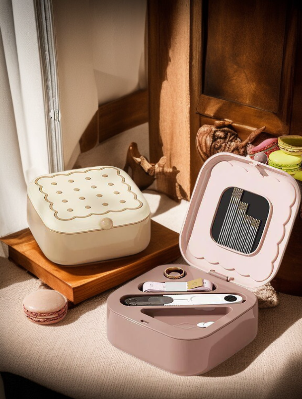 Creative sewing storage box with cute cookie design