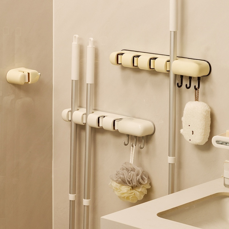 壁掛けモップホルダー