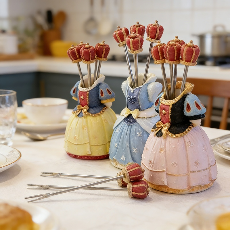 家用多功能小熊收納罐帶叉子水果餐具套裝