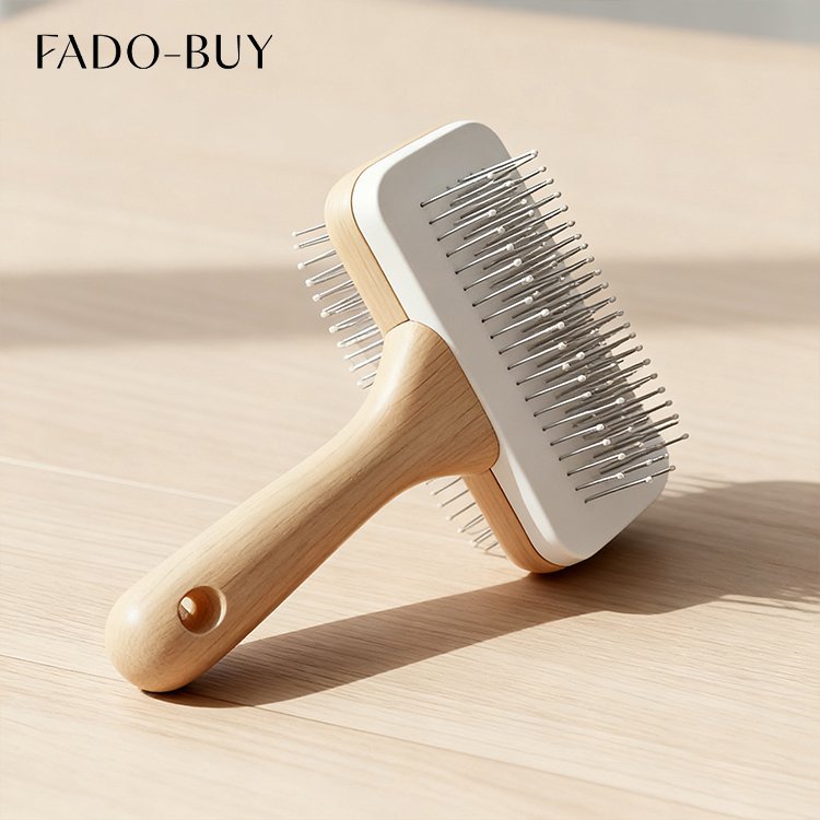 강아지용 미용 빗 사용 모습